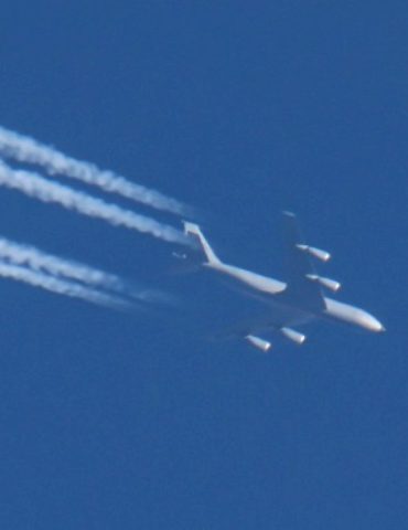 6-dead-after-us-kc-135-refueling-aircraft-goes-down-in-western-iraq