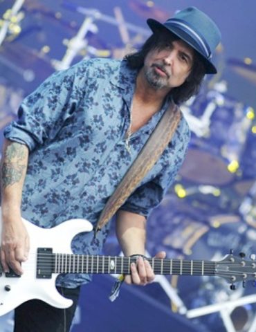 motorhead-guitarist-phil-campbell-dead-at-64