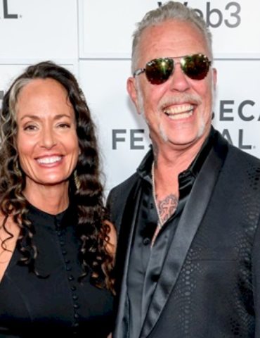 take-my-hand-…-in-marriage:-james-hetfield-announces-engagement