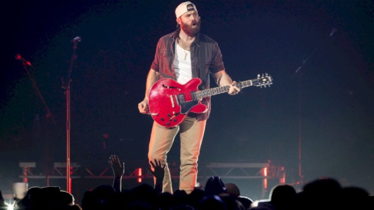 jordan-davis-plays-his-biggest-show-so-far-at-london’s-wembley-arena