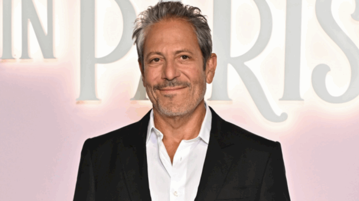 netflix-announces-new-rom-com-show-from-‘emily-in-paris,’-‘sex-and-the-city’-creator