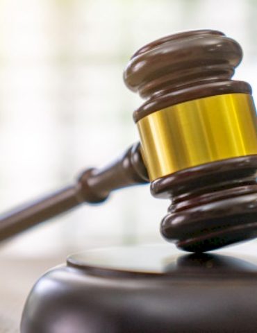 opening-statements-to-begin-in-trial-of-doctor-accused-of-trying-to-kill-wife-on-hawaii-hiking-trail