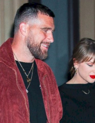 it’s-an-interspecies-love-story,-baby,-just-say-woof:-taylor-swift-cat-&-travis-kelce-dog-to-wed