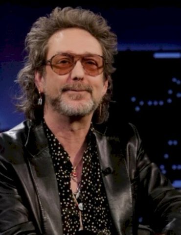 chris-robinson-picks-the-black-crowes-song-that-will-stand-the-test-of-time