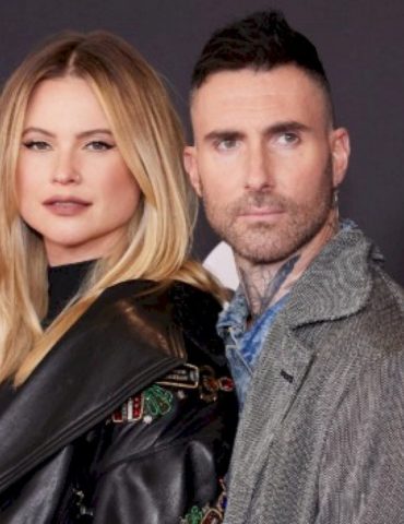 adam-levine-reveals-which-song-he-sang-at-his-wedding-—-and-which-star-he-sang-it-with
