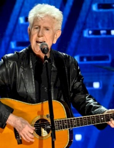 graham-nash-announces-new-summer-tour-dates