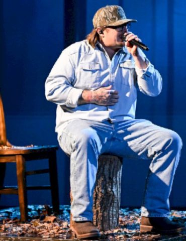 hardy-has-a-huge-hit-with-‘mcarthur’-—-but-it’s-complicated