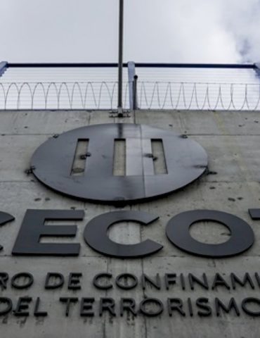 venezuelan-migrant-sues-trump-administration-over-deportation-to-notorious-cecot-prison