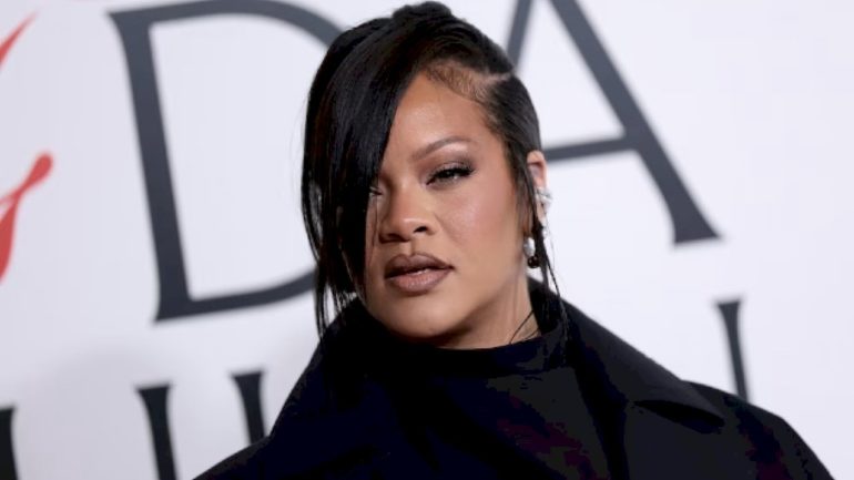 woman-accused-of-firing-shots-at-rihanna’s-home-pleads-not-guilty