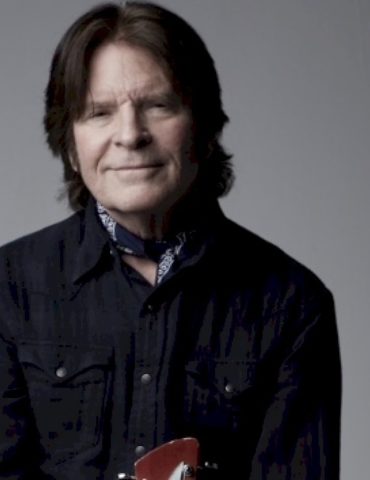 put-me-in-coach:-john-fogerty-to-reissue-1985-solo-album,-‘centerfield’