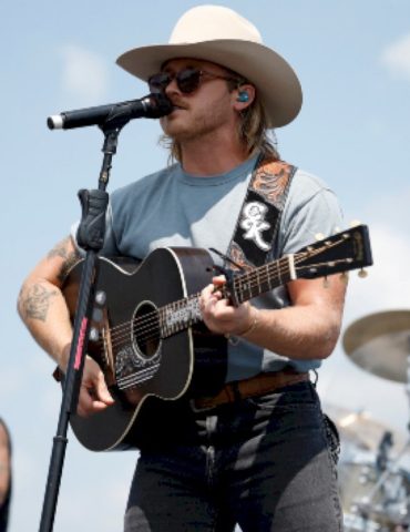 corey-kent’s-‘something’s-gonna-kill-me’-is-a-million-seller