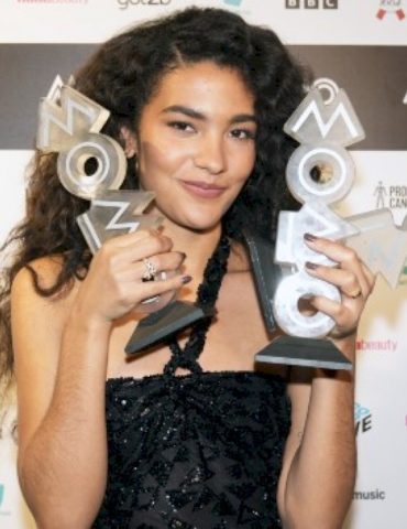 olivia-dean-wins-big-at-uk’s-mobo-awards