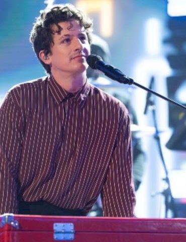 charlie-puth-had-a-‘hey-jude’-sing-along-going-in-the-delivery-room-as-son-jude-was-born