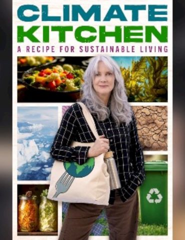 billie-eilish-and-brother-finneas-to-guest-on-their-mom’s-new-vegan-cooking-show