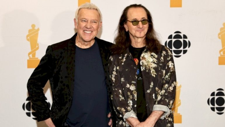 rush-debuts-new-drummer,-joni-mitchell-celebrated-at-canada’s-juno-awards
