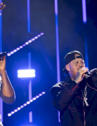 ‘amen’-to-that:-shaboozey-&-jelly-roll-get-second-week-at-#1