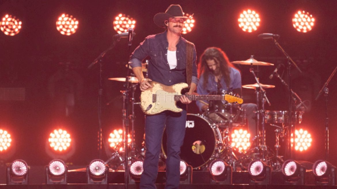 riley-green,-chris-young-&-jackson-dean-set-sail-on-the-2027-top-shelf-country-cruise