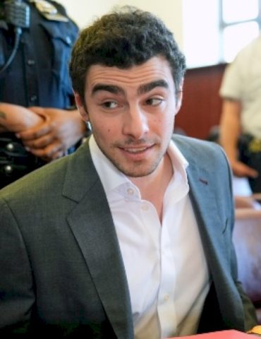 luigi-mangione’s-federal-trial-pushed-from-september-to-october