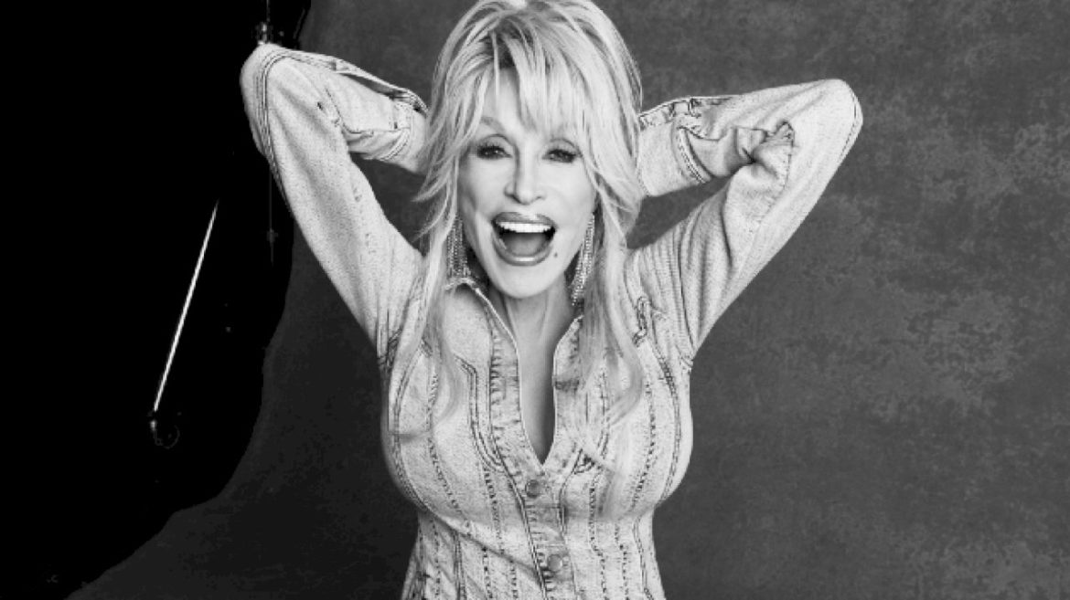 dolly-parton’s-dropping-new-joleans-—-and-looking-good-doing-it