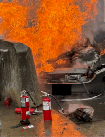 ‘bob’s-burgers’-star-eugene-mirman-thanks-‘heroic-people’-who-pulled-him-from-burning-vehicle