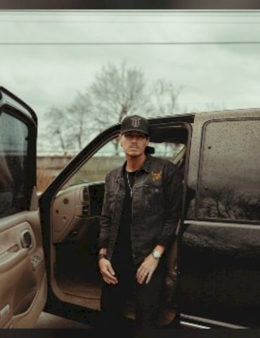 george-birge-namechecks-a-tim-mcgraw-hit-on-nostalgic-single-‘whatever-that-was’