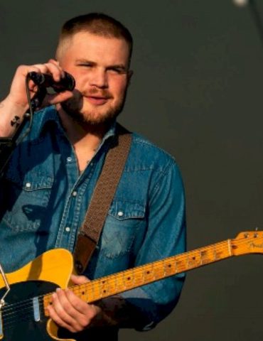 zach-bryan-forced-to-cancel-friday-night-homecoming-show-in-tulsa-due-to-bad-weather