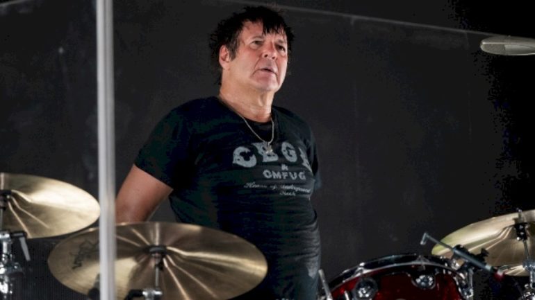 blondie-remembers-drummer-clem-burke-on-1-year-anniversary-of-his-death