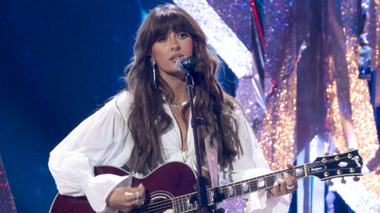 two-months-after-its-peak,-‘choosin’-texas’-is-back-for-fifth-week-at-#1