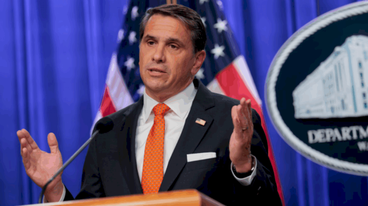 todd-blanche,-in-1st-appearance-as-acting-ag,-shrugs-off-suggestion-trump-will-‘pressure’-him-to-target-opponents