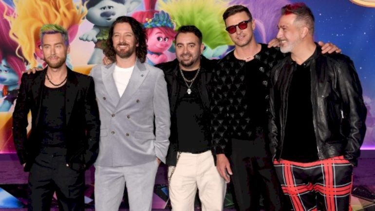joey-fatone-reveals-there’ll-be-no-*nsync-reunion-‘in-the-near-future’