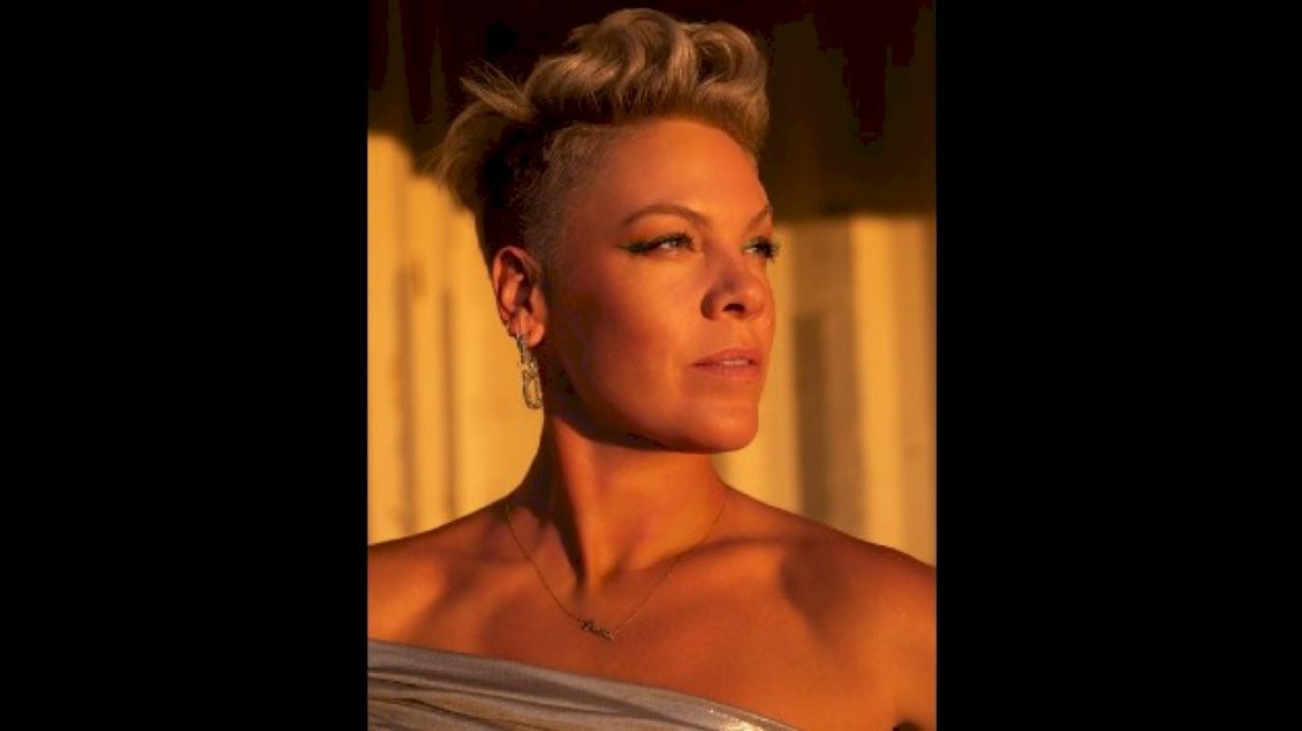 broadway-mom:-pink-to-host-the-tony-awards