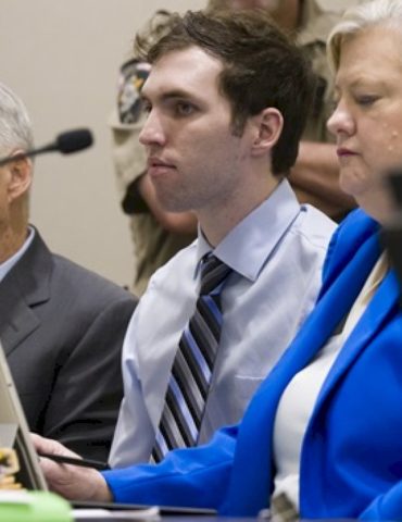 alleged-gunman-tyler-robinson-wrote-in-letter,-‘opportunity-to-take-out-charlie-kirk’:-court-documents