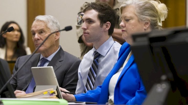 alleged-gunman-tyler-robinson-wrote-in-letter,-‘opportunity-to-take-out-charlie-kirk’:-court-documents