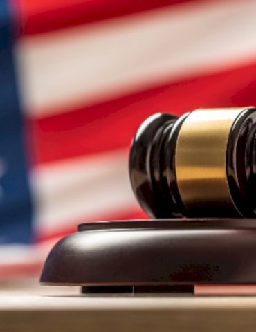 judges-appear-skeptical-of-legal-challenge-to-trump’s-10%-tariff