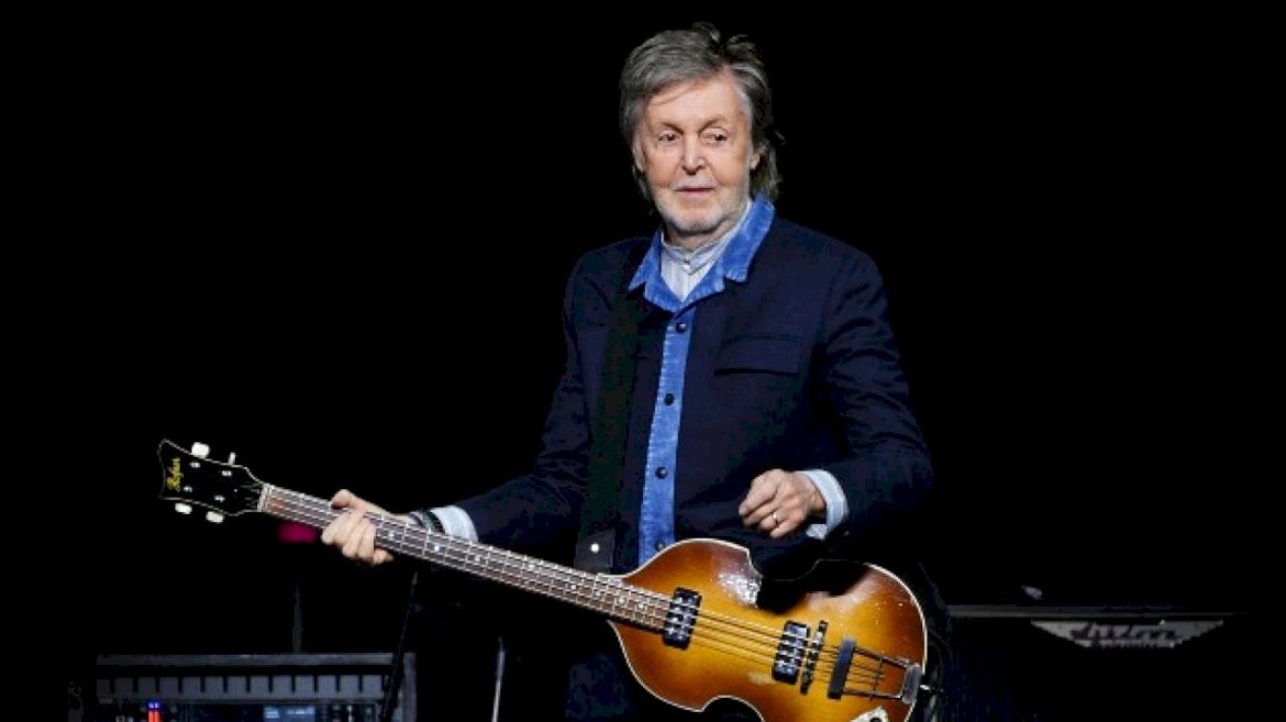 paul-mccartney-returns-to-the-‘billboard’-charts-with-‘days-we-left-behind’