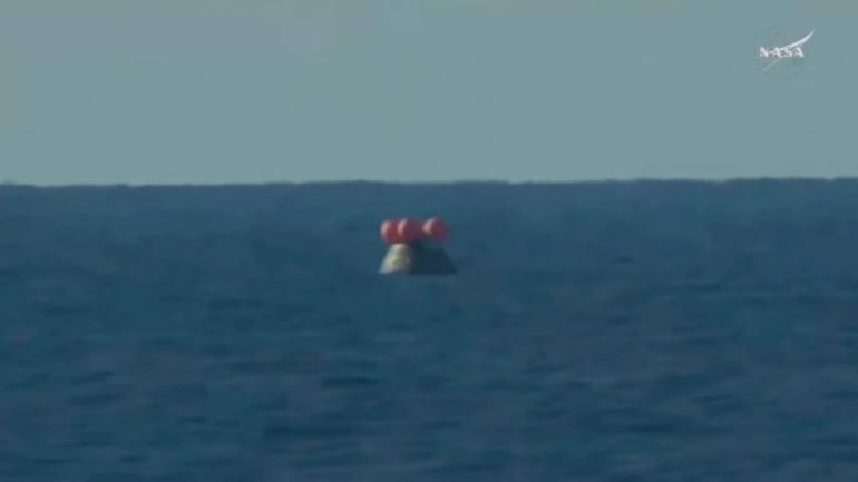 artemis-ii:-crew-exits-spacecraft-after-successful-splashdown