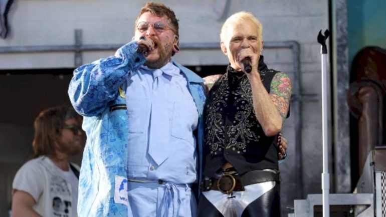 david-lee-roth-makes-surprise-coachella-appearance-with-teddy-swims