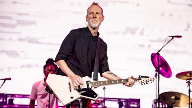 no-doubt’s-tom-dumont-reveals-early-onset-parkinson’s-disease-diagnosis