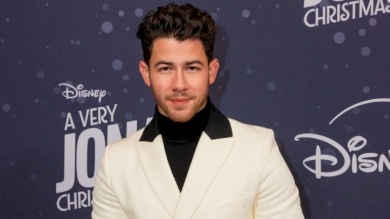 nick-jonas-to-star-in-netflix-rom-com-about-bachelor-caught-in-a-custody-battle
