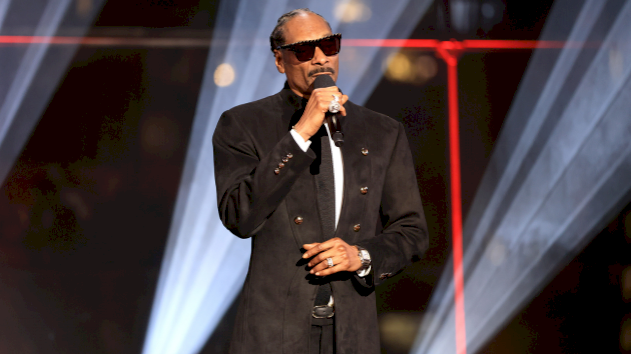 snoop-dogg-says-biopic-will-come-to-theaters-next-year