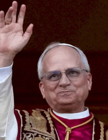 pope-leo-says-‘not-my-interest-at-all’-to-debate-trump