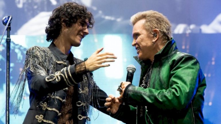 billy-idol-joins-sombr-for-surprise-coachella-appearance