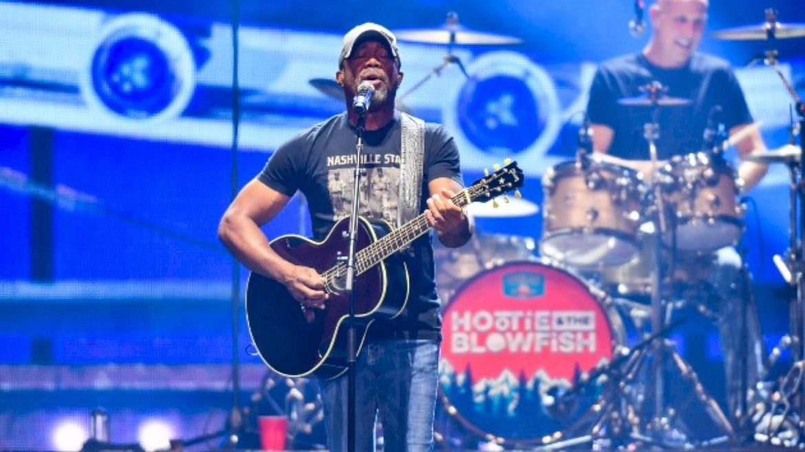 new-hootie-&-the-blowfish-music?-nah.-darius-rucker-says-people-want-to-hear-‘hold-my-hand’