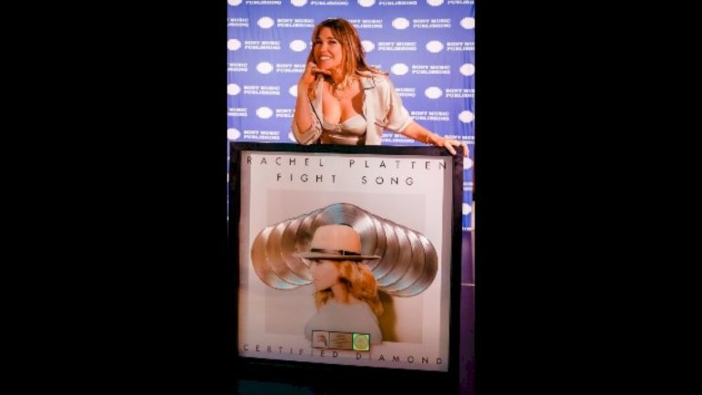 rachel-platten’s-‘fight-song’-certified-diamond:-‘a-moment-i-will-cherish-forever’