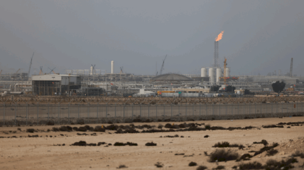 oil-and-gas-prices-surge-as-iran-escalates-strikes-on-gulf-refineries