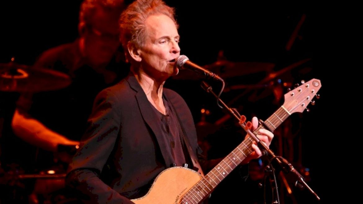 lindsey-buckingham-reveals-what-inspires-him-to-make-music