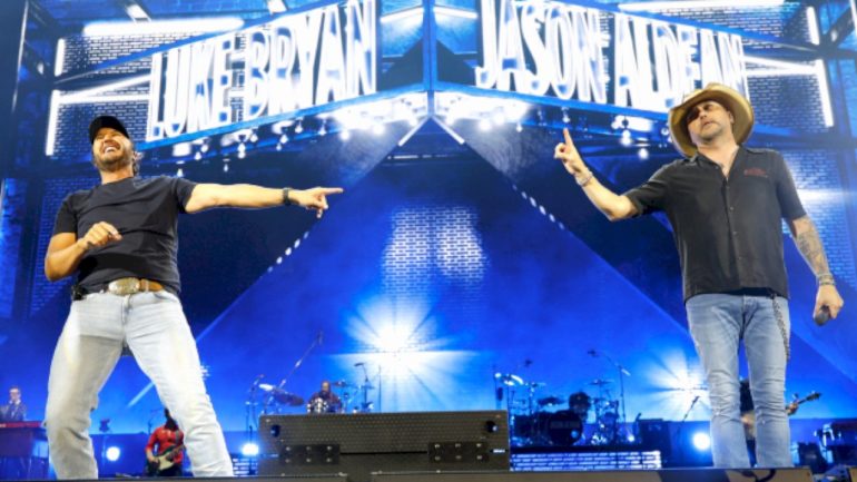 a-sold-out-athens,-georgia,-crowd-greets-native-sons-jason-aldean-and-luke-bryan