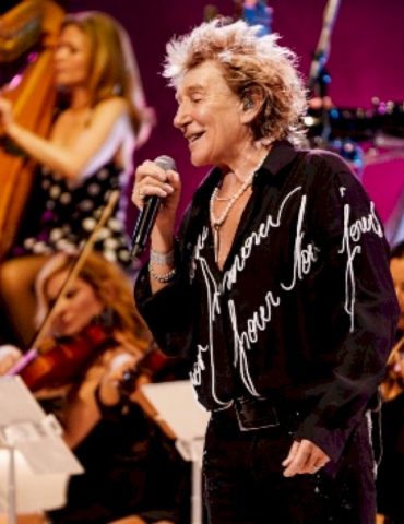 ‘forever-young:-a-grammy-salute-to-rod-stewart-live’-to-debut-in-may