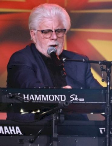 michael-mcdonald-to-appear-on-keith-urban’s-new-yacht-rock-album