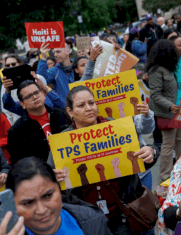 scotus-considers-trump’s-bid-to-end-temporary-protected-status-for-haitians-and-syrians